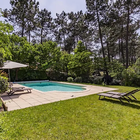 Villa Familiale Avec Piscine Dans La Pinède à 4min De L'océan-ag13 *