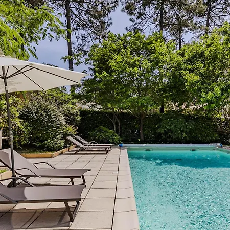Villa Familiale Avec Piscine Dans La Pinède à 4min De L'océan-ag13 Lacanau